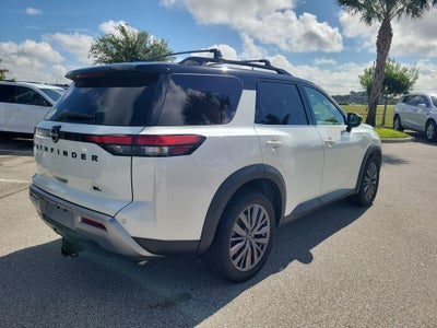 2023 Nissan Pathfinder SL