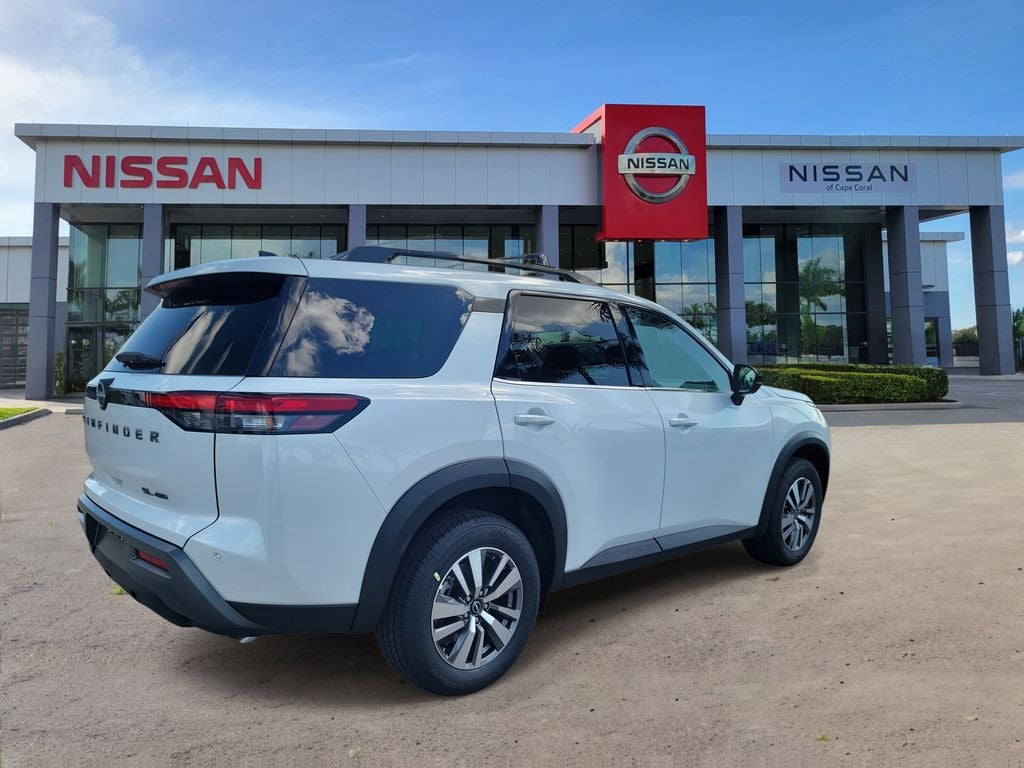 2026 Nissan Pathfinder SL