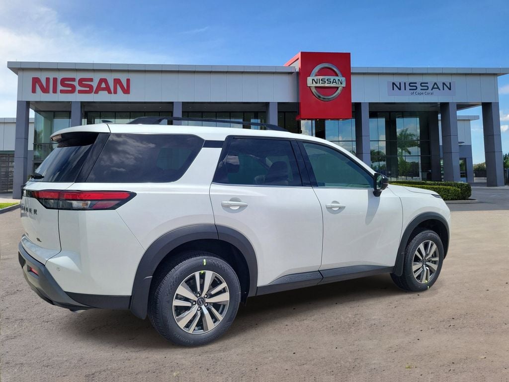 2026 Nissan Pathfinder SL