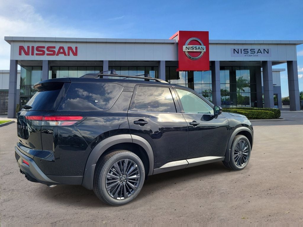 2026 Nissan Pathfinder SL