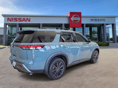 2026 Nissan Pathfinder SL
