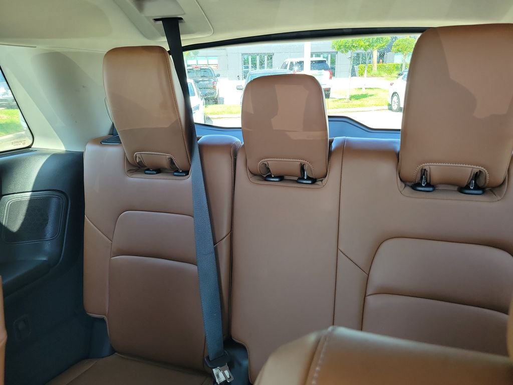 2023 Nissan Pathfinder Platinum