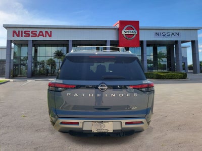 2023 Nissan Pathfinder Platinum