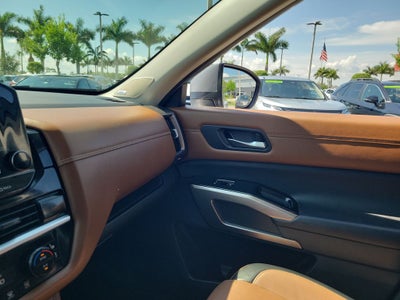 2023 Nissan Pathfinder Platinum