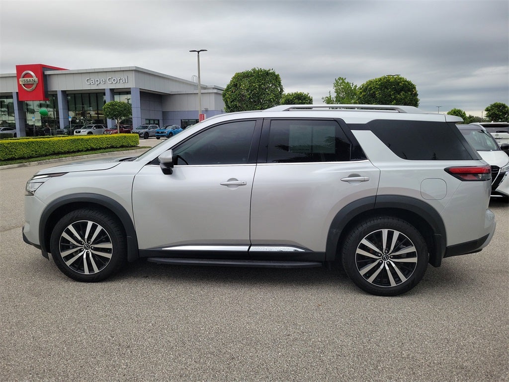2024 Nissan Pathfinder Platinum