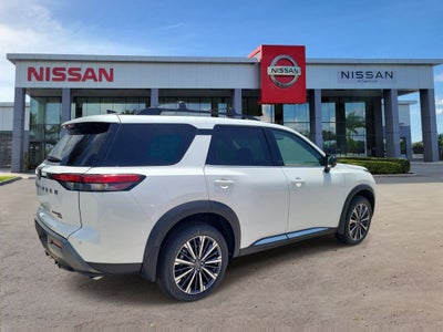 2026 Nissan Pathfinder Platinum