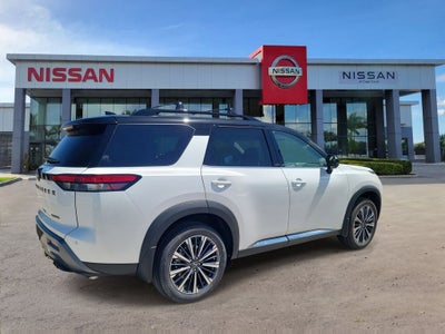 2026 Nissan Pathfinder Platinum