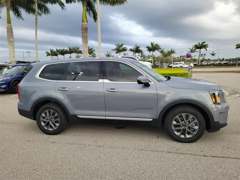 2025 Kia Telluride LX