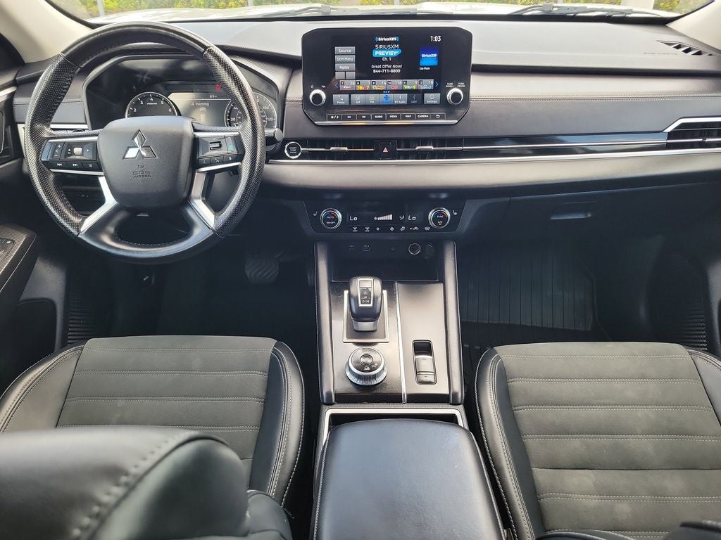 2024 Mitsubishi Outlander SE