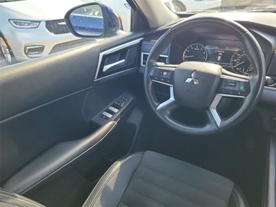 2024 Mitsubishi Outlander SE Black Edition