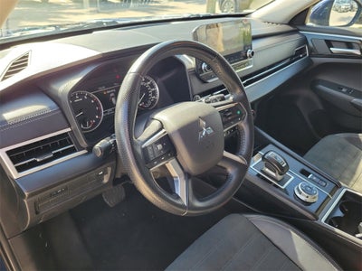 2024 Mitsubishi Outlander SE Black Edition