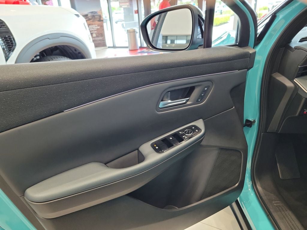 2026 Nissan Leaf PLATINUM+