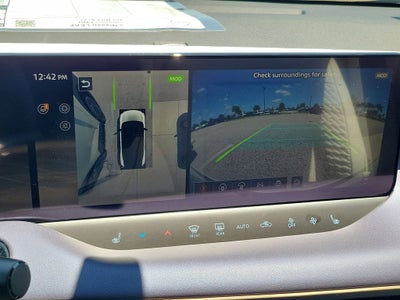 2026 Nissan Leaf PLATINUM+