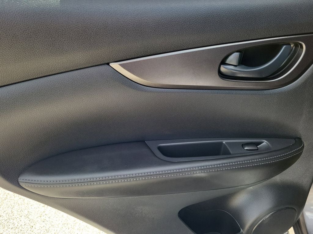 2022 Nissan Rogue Sport S