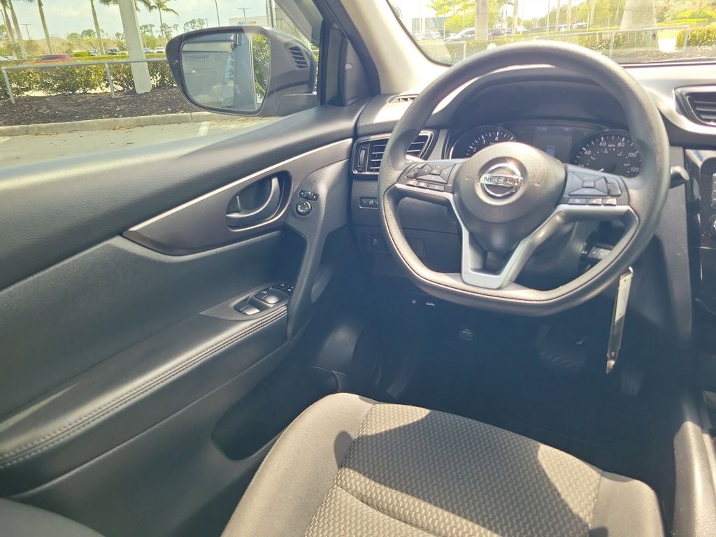 2022 Nissan Rogue Sport S