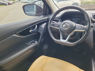 2022 Nissan Rogue Sport SV