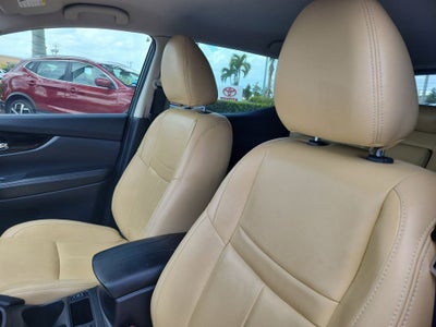 2022 Nissan Rogue Sport SV