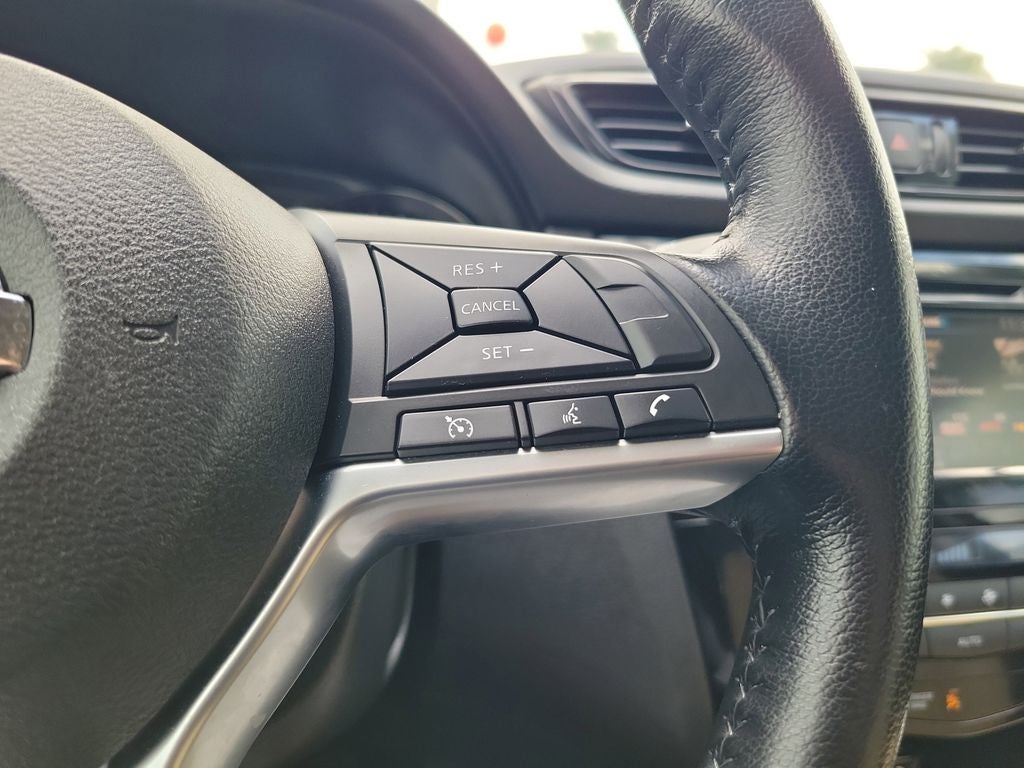 2022 Nissan Rogue Sport SV