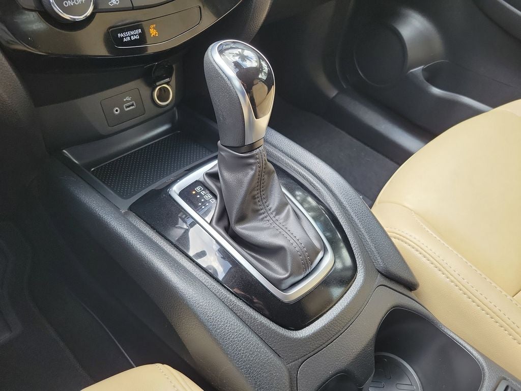2022 Nissan Rogue Sport SV