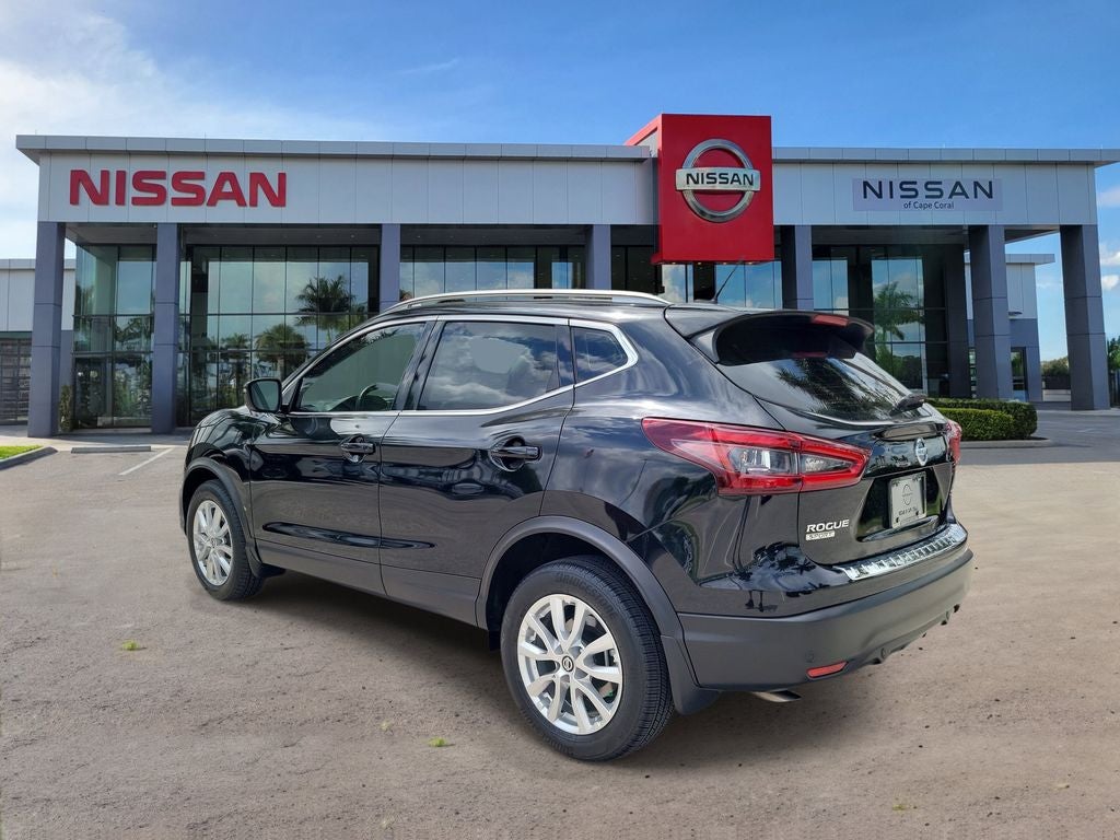 2022 Nissan Rogue Sport SV