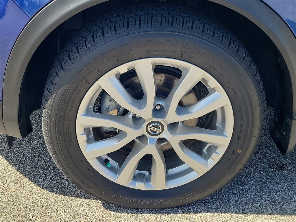 2022 Nissan Rogue Sport SV