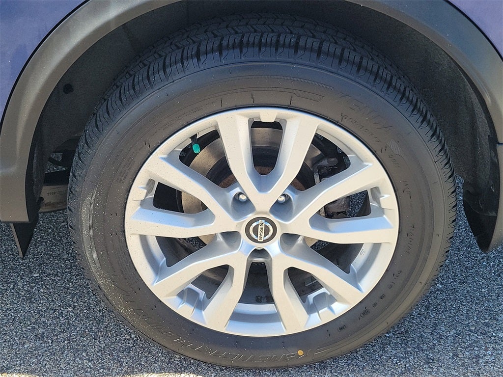 2022 Nissan Rogue Sport SV