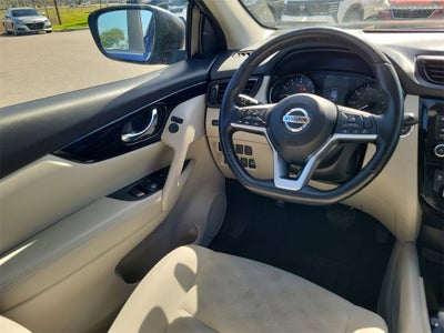 2022 Nissan Rogue Sport SV