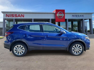 2022 Nissan Rogue Sport SV