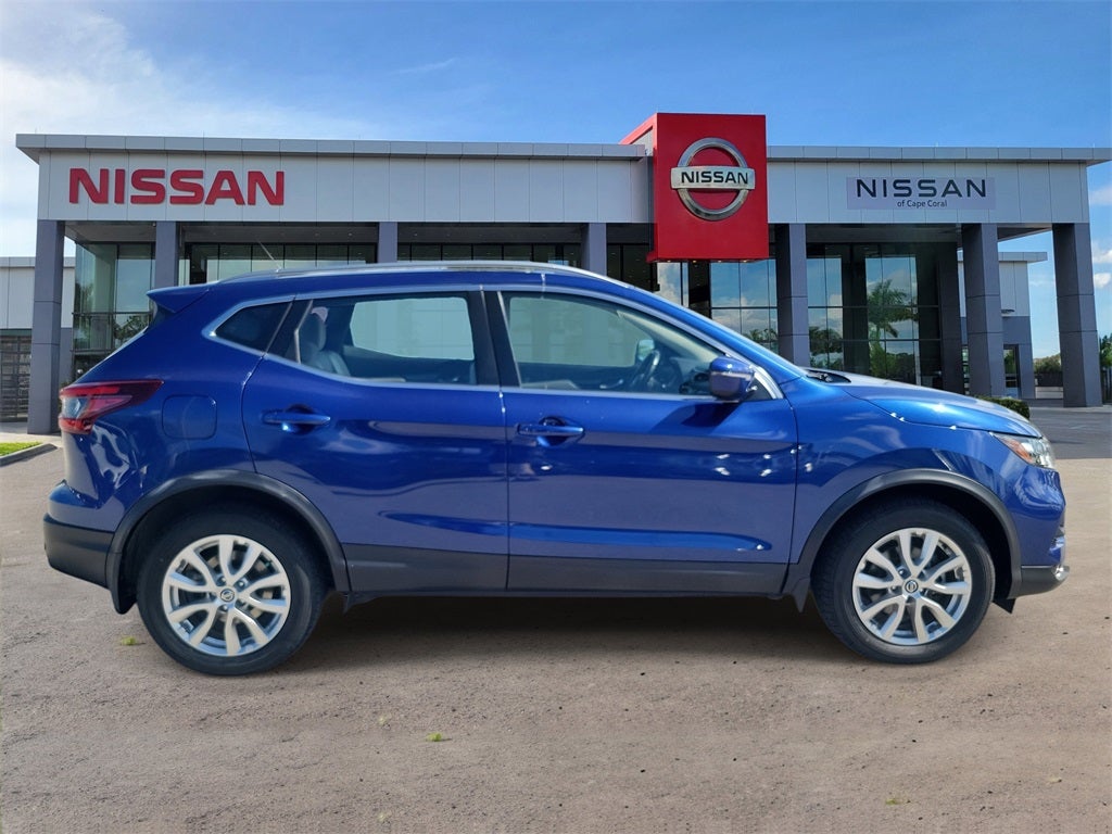 2022 Nissan Rogue Sport SV