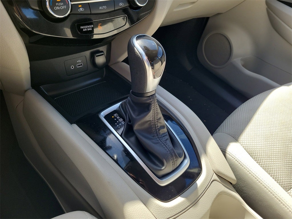 2022 Nissan Rogue Sport SV