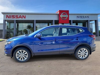 2022 Nissan Rogue Sport SV