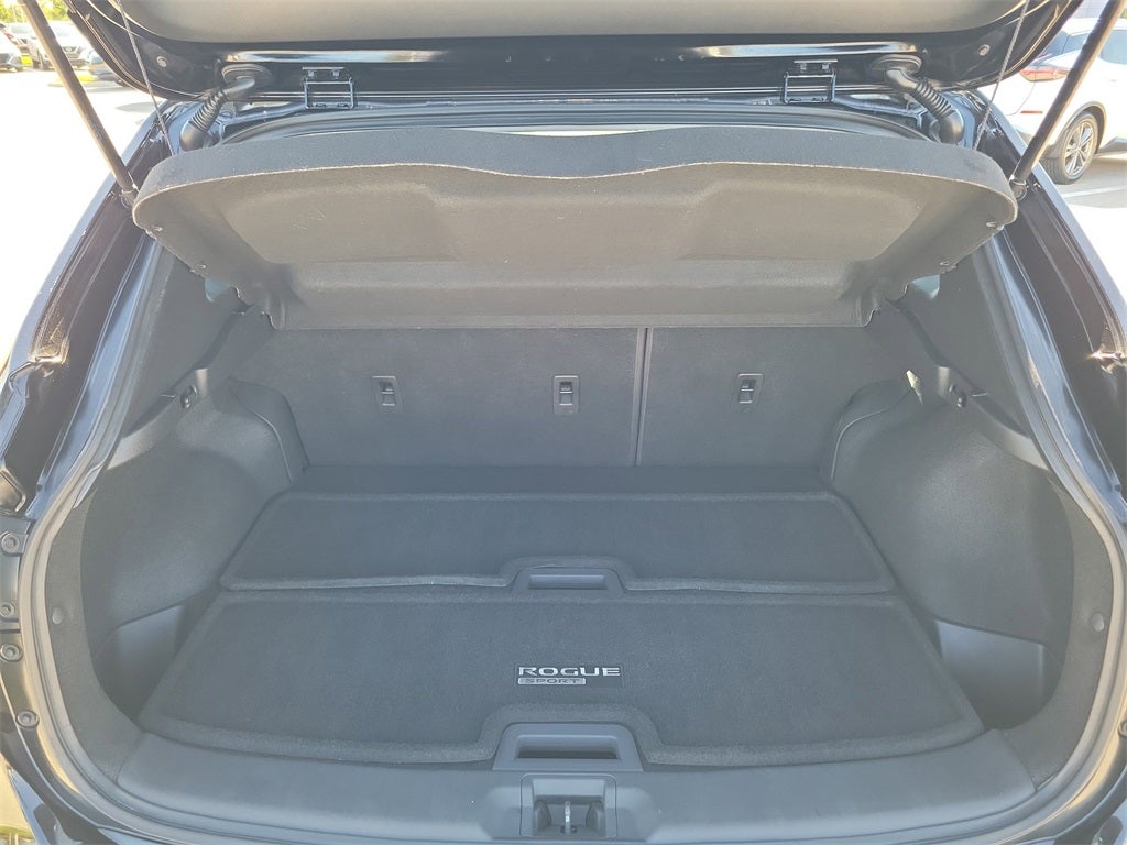 2022 Nissan Rogue Sport SL