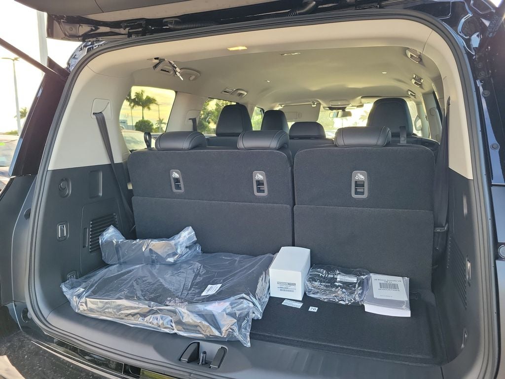 2026 Nissan Armada SV