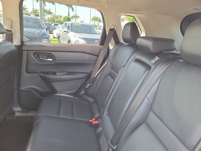 2022 Nissan Rogue SL