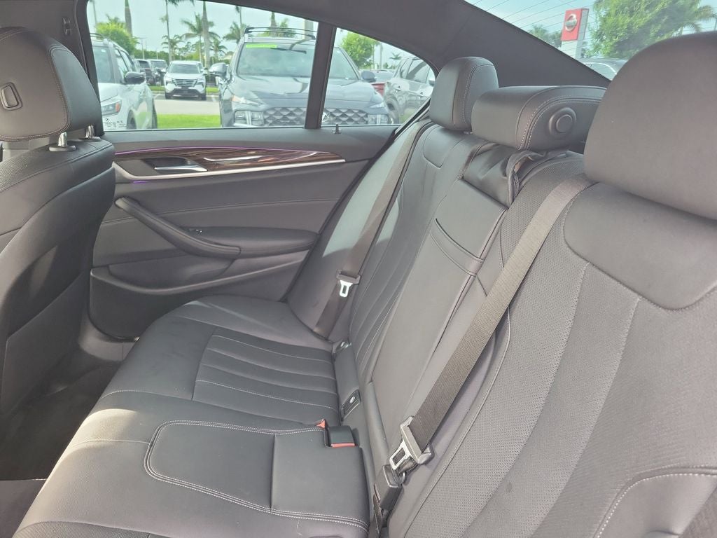 2021 BMW 5 Series 530i