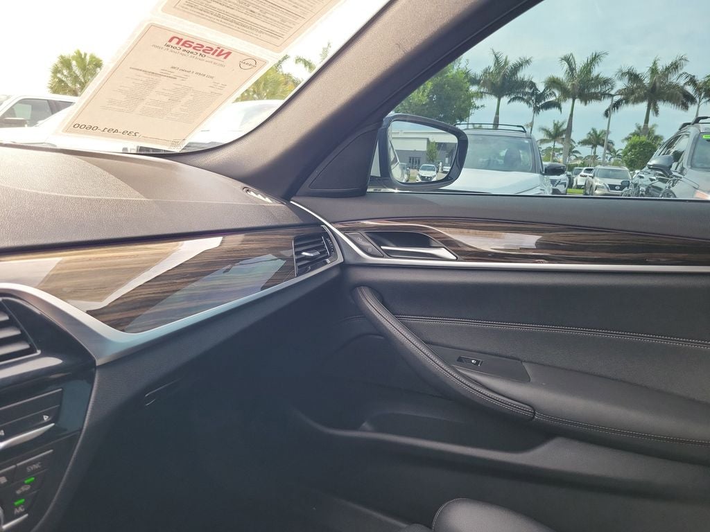 2021 BMW 5 Series 530i