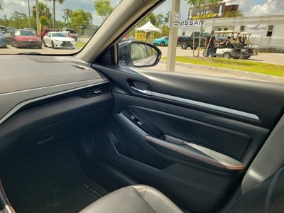 2025 Nissan Altima 2.5 SR
