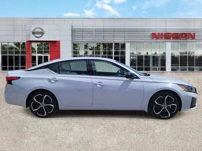 2025 Nissan Altima 2.5 SR