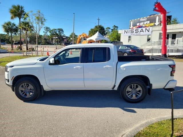 2025 Nissan Frontier SV