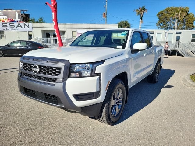 2025 Nissan Frontier SV