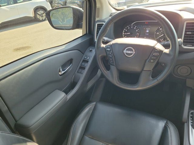 2024 Nissan Frontier SL