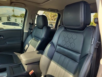 2024 Nissan Frontier SL