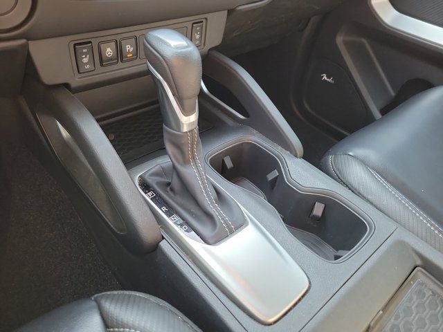 2024 Nissan Frontier SL