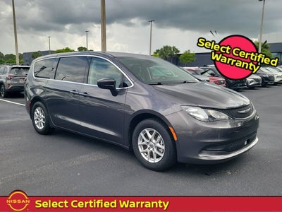 2023 Chrysler Voyager LX