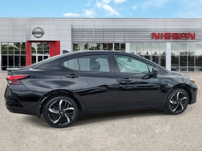 2025 Nissan Versa 1.6 SR