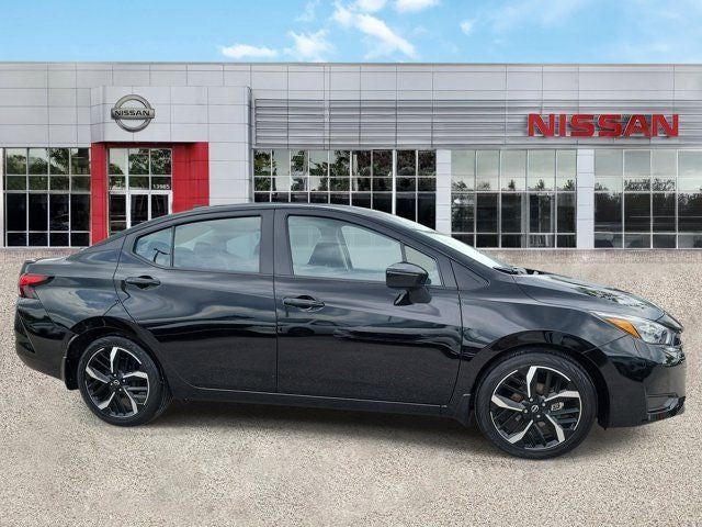 2025 Nissan Versa 1.6 SR