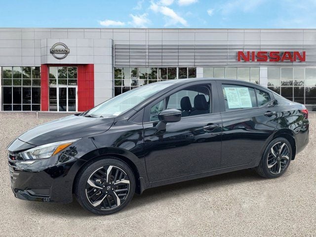 2025 Nissan Versa 1.6 SR