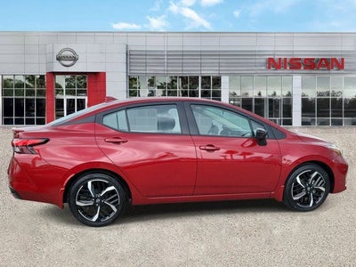 2025 Nissan Versa 1.6 SR