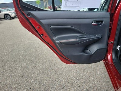2025 Nissan Versa 1.6 SR