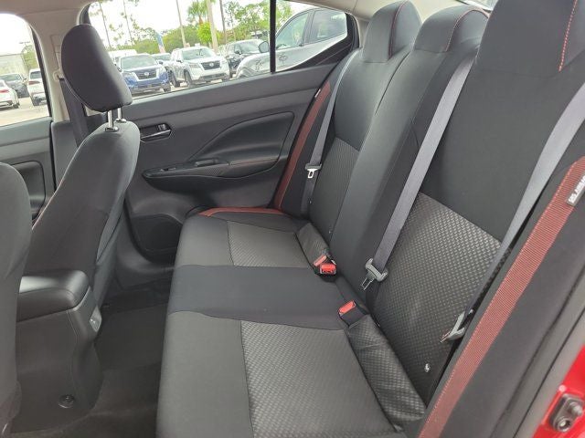 2025 Nissan Versa 1.6 SR